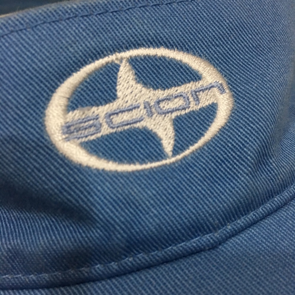 SCION Visor - Picture 3 of 3